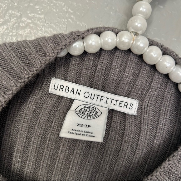 Urban Outfitters Mock Neck Ribbed Sweater Gray - Picture 3 of 3